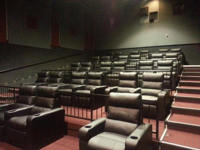 Showcase Cinema de Lux Broadway