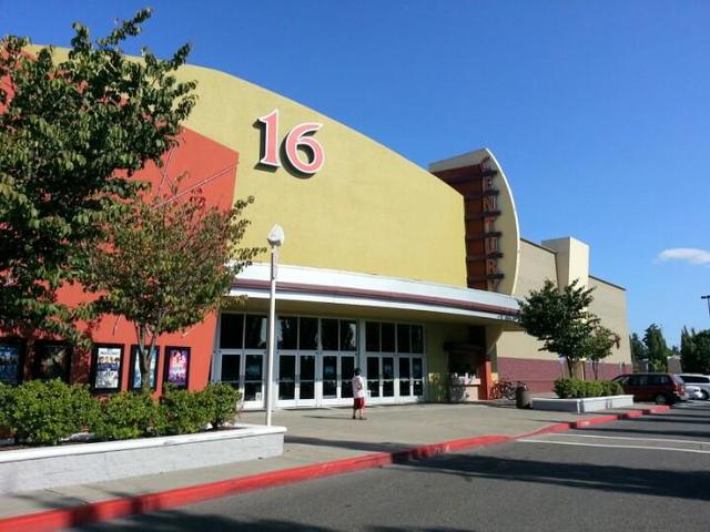 Century 16 Eastport Plaza