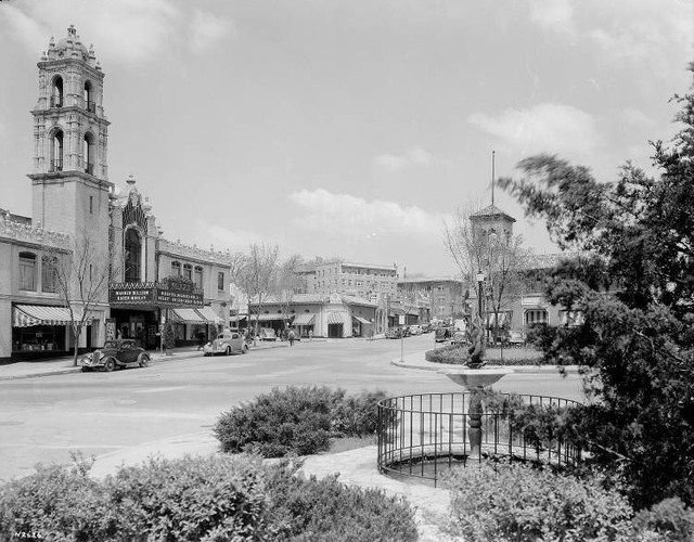 Plaza Theater